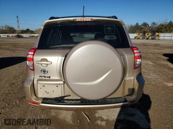 ✅ 2012 Toyota RAV4 • VIN: 2T3ZF4DV5CW131153 • Lot: 91906635. Listed on Copart with 105,666 mi. Free auction sales archive from the USA and detailed vehicle history report at DreamBid. Image 6.