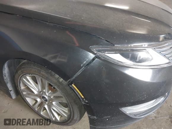 ✅ 2014 Lincoln MKZ Hybrid • VIN: 3LN6L2LUXER805048 • Lot: 43844025. Wystawiony na IAAI z przebiegiem 181 462 mil. Bezpłatny archiwum sprzedaży aukcyjnych z USA i szczegółowy raport historii pojazdu na DreamBid. Zdjęcie 6.