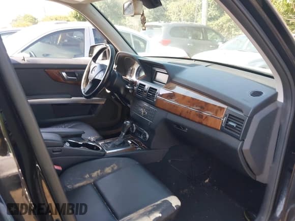 ✅ 2012 Mercedes-Benz GLK 350 • VIN: WDCGG5GBXCF751021 • Лот: 43303721. Опубликован ранее на IAAI с пробегом 289 612 миль. Бесплатный доступ к архиву аукционных продаж из США и подробный отчёт об истории автомобиля на DreamBid. Изображение 5.