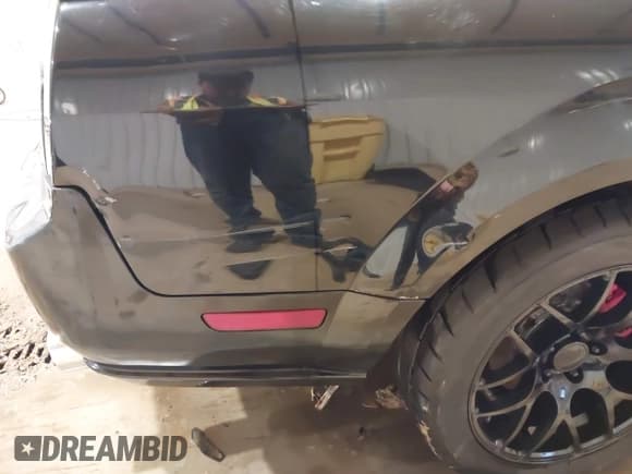 ✅ 2009 Ford Mustang GT • VIN: 1ZVHT82HX95119182 • Лот: 41345075. Опубликован ранее на IAAI с пробегом 145 202 миль. Бесплатный доступ к архиву аукционных продаж из США и подробный отчёт об истории автомобиля на DreamBid. Изображение 18.