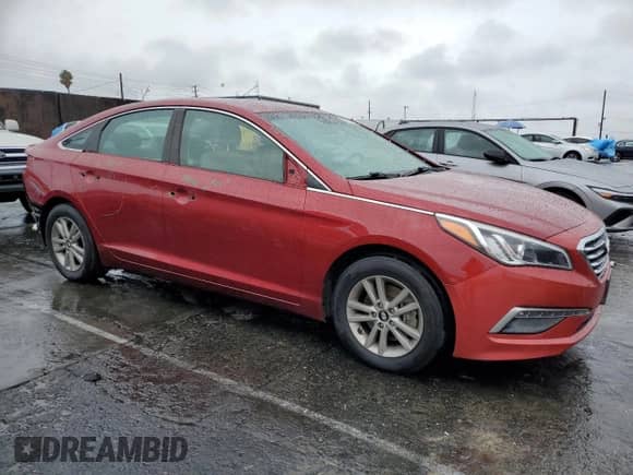 ✅ 2015 Hyundai Sonata SE • VIN: 5NPE24AF7FH193768 • Lot: 86293555. Wystawiony na Copart z przebiegiem 97 809 mil mil. Skorzystaj z bezpłatnego archiwum sprzedaży aukcyjnych z USA i zobacz szczegółowy raport historii pojazdu na DreamBid. Zdjęcie 4.