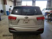 ✅ 2017 Kia Sorento LX • VIN: 5XYPG4A33HG221656 • Лот: 86678545. Опубликован ранее на Copart с пробегом 168 856 миль. Бесплатный доступ к архиву аукционных продаж из США и подробный отчёт об истории автомобиля на DreamBid. Изображение 6.