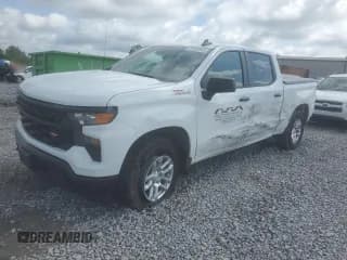 ✅ 2023 Chevrolet Silverado 1500 Work Truck • VIN: 3GCUDAED8PG356158 • Lot: 57392345. Wystawiony na Copart z przebiegiem 44 007 mil. Bezpłatny archiwum sprzedaży aukcyjnych z USA i szczegółowy raport historii pojazdu na DreamBid. Zdjęcie 1.