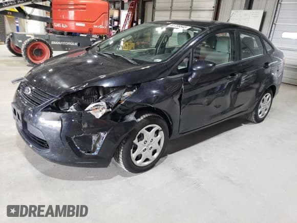 ✅ 2013 Ford Fiesta S • VIN: 3FADP4AJ9DM146966 • Lot: 83799845. Listed on Copart with 197,926 mi. Free auction sales archive from the USA and detailed vehicle history report at DreamBid. Image 1.
