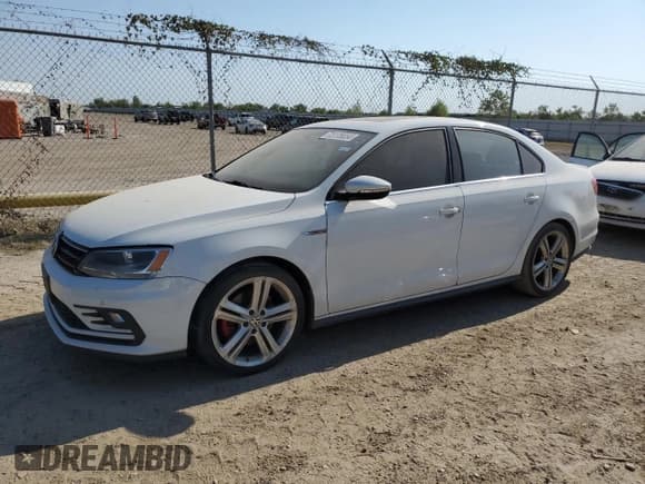 ✅ 2016 Volkswagen Jetta GLI SE • VIN: 3VW5S7AJ0GM272195 • Lot: 75175654. Wystawiony na Copart z przebiegiem Nie podano. Bezpłatny archiwum sprzedaży aukcyjnych z USA i szczegółowy raport historii pojazdu na DreamBid. Zdjęcie 1.