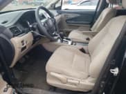 ✅ 2017 Honda Pilot LX • VIN: 5FNYF6H15HB001627 • Lot: 57968485. Listed on Copart with 130,601 mi. Free auction sales archive from the USA and detailed vehicle history report at DreamBid. Image 7.