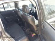 ✅ 2016 Jeep Patriot Sport • VIN: 1C4NJRBB9GD695555 • Lot: 43535616. Wystawiony na IAAI z przebiegiem 186 184 mil. Bezpłatny archiwum sprzedaży aukcyjnych z USA i szczegółowy raport historii pojazdu na DreamBid. Zdjęcie 8.