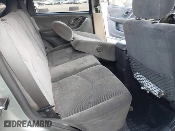 ✅ 2003 Mazda Tribute LX • VIN: 4F2CZ94133KM29605 • Lot: 43264251. Listed on IAAI with Not provided. Free auction sales archive from the USA and detailed vehicle history report at DreamBid. Image 8.