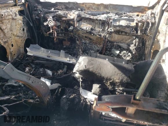 ✅ 2024 Lexus RZ 300e Premium • VIN: JTJABABB0RA004671 • Лот: 57287935. Опубликован ранее на Copart с пробегом Не указан. Бесплатный доступ к архиву аукционных продаж из США и подробный отчёт об истории автомобиля на DreamBid. Изображение 8.