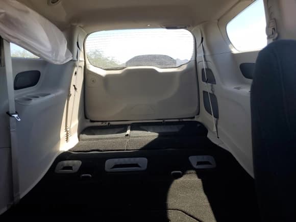 ✅ 2018 Chrysler Pacifica Touring Plus • VIN: 2C4RC1FGXJR365558 • Lot: 82604405. Listed on Copart with 94,578 mi. Free auction sales archive from the USA and detailed vehicle history report at DreamBid. Image 10.