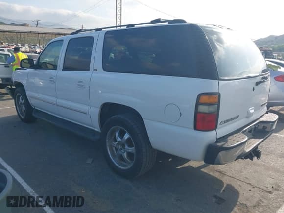 ✅ 2004 Chevrolet Suburban LS • VIN: 1GNEC16TX4J107987 • Лот: 42086720. Опубликован ранее на IAAI с пробегом 191 033 миль. Бесплатный доступ к архиву аукционных продаж из США и подробный отчёт об истории автомобиля на DreamBid. Изображение 3.