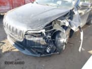 ✅ 2019 Jeep Cherokee Latitude Plus • VIN: 1C4PJLLB6KD247268 • Lot: 41664981. Wystawiony na IAAI z przebiegiem 98 086 mil. Bezpłatny archiwum sprzedaży aukcyjnych z USA i szczegółowy raport historii pojazdu na DreamBid. Zdjęcie 6.