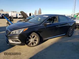 ✅ 2015 Hyundai Sonata Sport • VIN: 5NPE34AB4FH113949 • Лот: 38569983. Опубликован ранее на Copart с пробегом 96 214 миль. Бесплатный доступ к архиву аукционных продаж из США и подробный отчёт об истории автомобиля на DreamBid. Изображение 1.