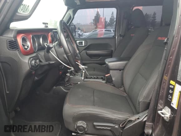 ✅ 2020 Jeep Wrangler Unlimited Rubicon • VIN: 1C4HJXFG7LW329714 • Lot: 84973795. Wystawiony na Copart z przebiegiem 71 483 mil. Bezpłatny archiwum sprzedaży aukcyjnych z USA i szczegółowy raport historii pojazdu na DreamBid. Zdjęcie 7.