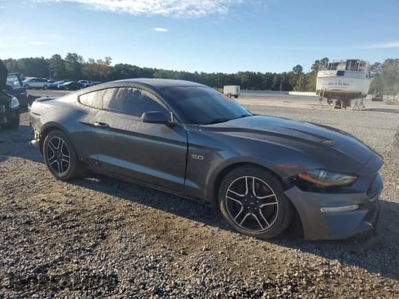 ✅ 2018 Ford Mustang GT Premium • VIN: 1FA6P8CF9J5103061 • Lot: 86144835. Listed on Copart with 89,582 mi. Free auction sales archive from the USA and detailed vehicle history report at DreamBid. Image 4.