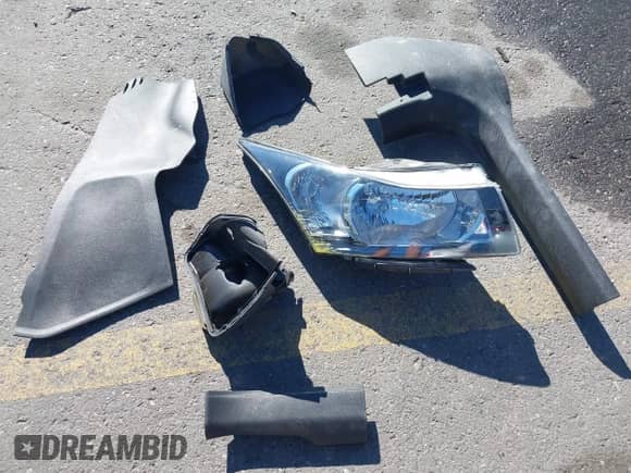 2014 Chevrolet Cruze 2LT с VIN 1G1PE5SB8E7375184, выставлен на аукционе IAAI как лот 43304261 с пробегом 143 209 миль миль и . История ставок и продаж доступна на DreamBid. Изображение 12.