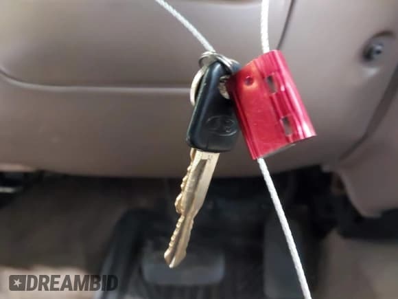 ✅ 1993 Ford Taurus GL • VIN: 1FALP52U1PG153869 • Lot: 43383973. Wystawiony na IAAI z przebiegiem 52 208 mil. Bezpłatny archiwum sprzedaży aukcyjnych z USA i szczegółowy raport historii pojazdu na DreamBid. Zdjęcie 11.