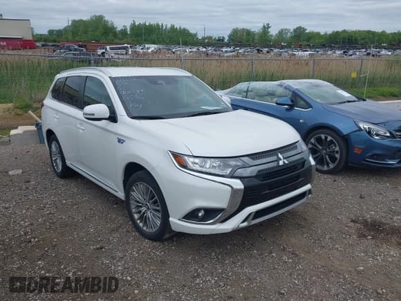 ✅ 2022 Mitsubishi Outlander SEL • VIN: JA4J2VA72NZ026636 • Лот: 42281472. Опубликован ранее на IAAI с пробегом 97 940 миль. Бесплатный доступ к архиву аукционных продаж из США и подробный отчёт об истории автомобиля на DreamBid. Изображение 1.