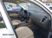 ✅ 2017 Audi Q5 Premium Plus • VIN: WA1L2AFP6HA059913 • Lot: 43661885. Wystawiony na IAAI z przebiegiem 146 037 mil. Bezpłatny archiwum sprzedaży aukcyjnych z USA i szczegółowy raport historii pojazdu na DreamBid. Zdjęcie 5.