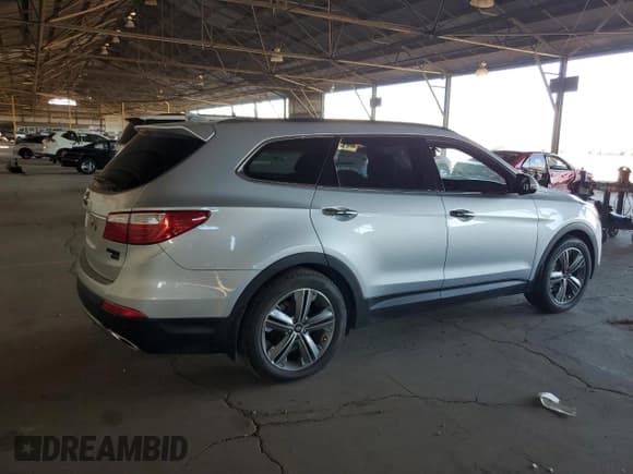 ✅ 2016 Hyundai Santa Fe Limited • VIN: KM8SR4HF9GU132204 • Лот: 63913425. Опубликован ранее на Copart с пробегом 123 611 миль. Бесплатный доступ к архиву аукционных продаж из США и подробный отчёт об истории автомобиля на DreamBid. Изображение 3.