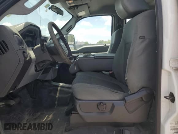 ✅ 2015 Ford F-250 XL • VIN: 1FT7W2AT1FEA73987 • Lot: 54920885. Listed on Copart with 210,884 mi. Free auction sales archive from the USA and detailed vehicle history report at DreamBid. Image 7.