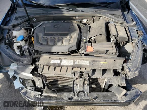 ✅ 2018 Volkswagen Passat SEL Premium • VIN: 1VWCA7A32JC008562 • Lot: 89555595. Listed on Copart with 78,810 mi. Free auction sales archive from the USA and detailed vehicle history report at DreamBid. Image 11.