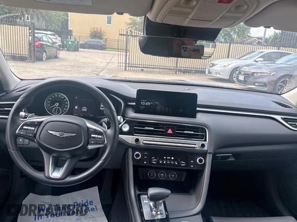 ✅ 2025 Genesis G70 2.5T • VIN: KMTG34SC0SU153558 • Лот: 70297985. Опубликован ранее на Copart с пробегом 9 305 миль. Бесплатный доступ к архиву аукционных продаж из США и подробный отчёт об истории автомобиля на DreamBid. Изображение 9.