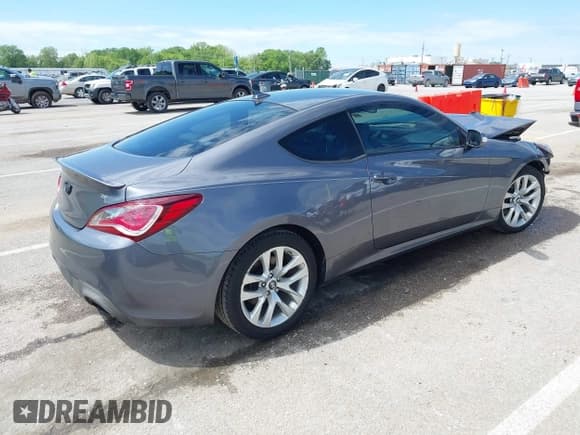✅ 2015 Hyundai Genesis Coupe 3.8L Base • VIN: KMHHT6KJ4FU130749 • Lot: 42190148. Listed on IAAI with 101,922 mi. Free auction sales archive from the USA and detailed vehicle history report at DreamBid. Image 4.