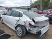 ✅ 2017 Kia Optima EX • VIN: 5XXGU4L33HG134933 • Lot: 43392051. Wystawiony na IAAI z przebiegiem 106 300 mil. Bezpłatny archiwum sprzedaży aukcyjnych z USA i szczegółowy raport historii pojazdu na DreamBid. Zdjęcie 3.