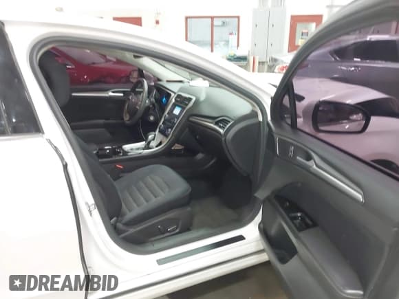 ✅ 2015 Ford Fusion SE • VIN: 3FA6P0H72FR164663 • Lot: 43663299. Listed on IAAI with 145,897 mi. Free auction sales archive from the USA and detailed vehicle history report at DreamBid. Image 5.