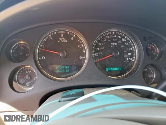 ✅ 2007 Chevrolet Suburban LTZ • VIN: 3GNFC16J37G299066 • Lot: 60494545. Listed on Copart with 131,022 mi. Free auction sales archive from the USA and detailed vehicle history report at DreamBid. Image 9.