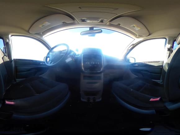 ✅ 2019 Dodge Grand Caravan SE • VIN: 2C4RDGBG7KR669602 • Lot: 43723283. Listed on IAAI with 82,967 mi. Free auction sales archive from the USA and detailed vehicle history report at DreamBid. Image 18.