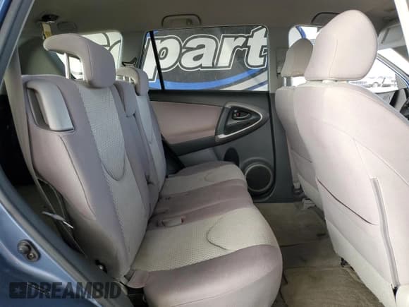 ✅ 2006 Toyota RAV4 • VIN: JTMZD33V365011137 • Lot: 91037075. Wystawiony na Copart z przebiegiem 123 476 mil. Bezpłatny archiwum sprzedaży aukcyjnych z USA i szczegółowy raport historii pojazdu na DreamBid. Zdjęcie 10.