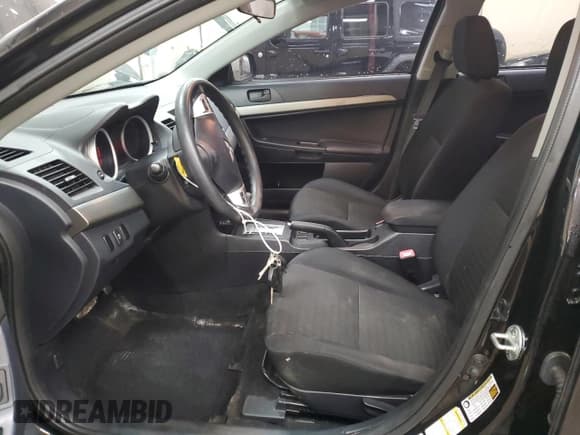 ✅ 2012 Mitsubishi Lancer SE • VIN: JA32V2FW9CU013116 • Lot: 47572205. Wystawiony na Copart z przebiegiem 78 275 mil. Bezpłatny archiwum sprzedaży aukcyjnych z USA i szczegółowy raport historii pojazdu na DreamBid. Zdjęcie 7.