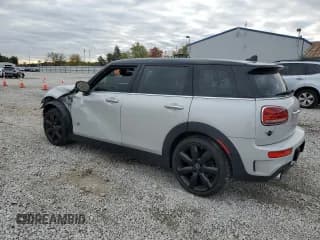 ✅ 2022 MINI Clubman Cooper S • VIN: WMWXJ1C02N2R15311 • Lot: 82673225. Listed on Copart with 34,990 mi. Free auction sales archive from the USA and detailed vehicle history report at DreamBid. Image 2.