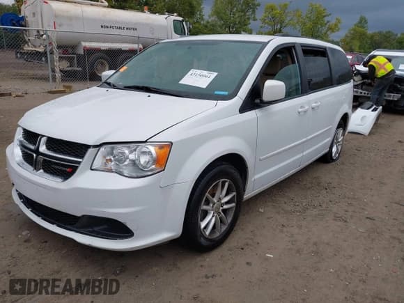 ✅ 2016 Dodge Grand Caravan SXT • VIN: 2C4RDGCG9GR370554 • Lot: 43150061. Listed on IAAI with 109,304 mi. Free auction sales archive from the USA and detailed vehicle history report at DreamBid. Image 2.