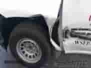 2021 Chevrolet Silverado 1500 Work Truck z VIN 3GCNWAEF8MG164749, wystawiony jako IAAI lot #43632324 z przebiegiem 90 987 mil mil oraz . Historia ofert i sprzedaży dostępna na DreamBid. Obrazek 4.