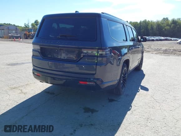 ✅ 2024 Jeep Grand Wagoneer Series II • VIN: 1C4SJSFPXRS107550 • Lot: 43094660. Wystawiony na IAAI z przebiegiem 30 577 mil. Bezpłatny archiwum sprzedaży aukcyjnych z USA i szczegółowy raport historii pojazdu na DreamBid. Zdjęcie 4.