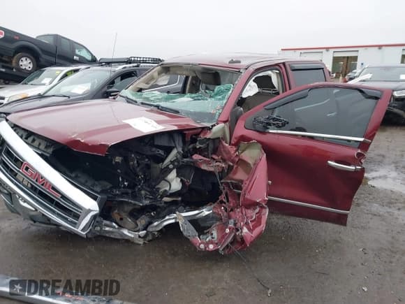 ✅ 2015 GMC Sierra 1500 SLT • VIN: 3GTU2VEC2FG322137 • Lot: 41569708. Listed on IAAI with 146,756 mi. Free auction sales archive from the USA and detailed vehicle history report at DreamBid. Image 2.