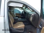 ✅ 2019 GMC Sierra 2500HD Denali • VIN: 1GT12SEY2KF186469 • Lot: 42871802. Listed on IAAI with 247,200 mi. Free auction sales archive from the USA and detailed vehicle history report at DreamBid. Image 5.