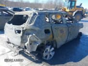 ✅ 2019 Jeep Compass Latitude • VIN: 3C4NJDBB3KT760907 • Lot: 40654559. Wystawiony na IAAI z przebiegiem 103 155 mil. Bezpłatny archiwum sprzedaży aukcyjnych z USA i szczegółowy raport historii pojazdu na DreamBid. Zdjęcie 4.