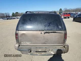 ✅ 2004 Chevrolet Blazer LS • VIN: 1GNDT13X64K146444 • Lot: 42374095. Wystawiony na Copart z przebiegiem Nie podano. Bezpłatny archiwum sprzedaży aukcyjnych z USA i szczegółowy raport historii pojazdu na DreamBid. Zdjęcie 6.