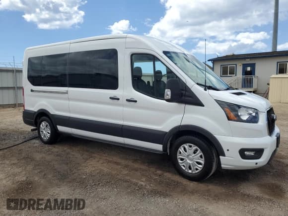 ✅ 2025 Ford Transit Passenger XL • VIN: 1FBAX2C84SKA39683 • Lot: 80177455. Listed on Copart with 1,915 mi. Free auction sales archive from the USA and detailed vehicle history report at DreamBid. Image 4.