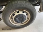 ✅ 2018 Ford Transit • VIN: 1FTYE1YM9JKB52110 • Lot: 42659743. Wystawiony na IAAI z przebiegiem 156 532 mil. Bezpłatny archiwum sprzedaży aukcyjnych z USA i szczegółowy raport historii pojazdu na DreamBid. Zdjęcie 1.