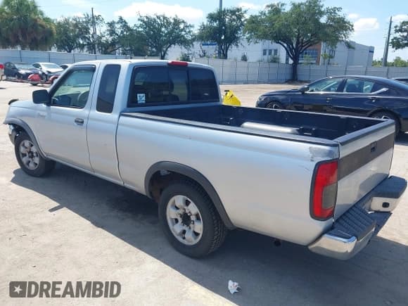 ✅ 2000 Nissan Frontier XE • VIN: 1N6DD26S7YC348153 • Lot: 42925259. Listed on IAAI with 292,034 mi. Free auction sales archive from the USA and detailed vehicle history report at DreamBid. Image 3.
