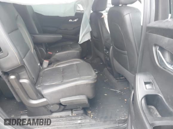 ✅ 2021 Chevrolet Traverse RS • VIN: 1GNEVJKW9MJ205306 • Lot: 41672212. Wystawiony na IAAI z przebiegiem 58 812 mil. Bezpłatny archiwum sprzedaży aukcyjnych z USA i szczegółowy raport historii pojazdu na DreamBid. Zdjęcie 8.