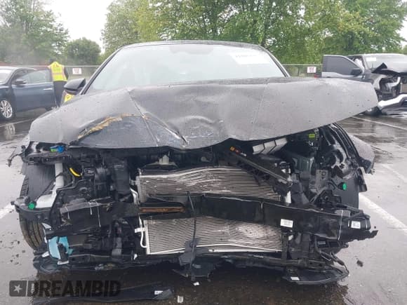 ✅ 2025 Hyundai Elantra SEL Sport • VIN: KMHLM4DG9SU961154 • Lot: 42307437. Listed on IAAI with 1,772 mi. Free auction sales archive from the USA and detailed vehicle history report at DreamBid. Image 12.