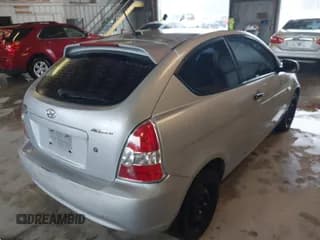 ✅ 2010 Hyundai Accent GS • VIN: KMHCM3AC9AU150464 • Lot: 43553120. Wystawiony na IAAI z przebiegiem 160 100 mil. Bezpłatny archiwum sprzedaży aukcyjnych z USA i szczegółowy raport historii pojazdu na DreamBid. Zdjęcie 4.