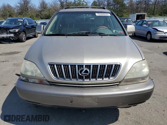 ✅ 2001 Lexus RX 300 • VIN: JTJHF10U010194909 • Lot: 70908034. Wystawiony na Copart z przebiegiem 169 881 mil. Bezpłatny archiwum sprzedaży aukcyjnych z USA i szczegółowy raport historii pojazdu na DreamBid. Zdjęcie 5.