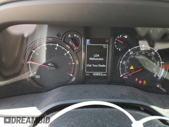 ✅ 2022 Toyota 4Runner SR5 Premium • VIN: JTEFU5JR8N5274528 • Lot: 82607715. Listed on Copart with 40,892 mi. Free auction sales archive from the USA and detailed vehicle history report at DreamBid. Image 9.